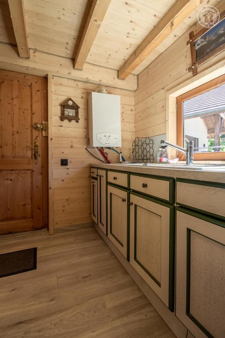 Les Inseparables Saint-Pierre-de-Curtille ภายนอก รูปภาพ